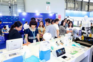 康復(fù)輔具產(chǎn)業(yè)邁向新高度 黃樹賢部長與彭沉雷副市長視察2019老博會康復(fù)設(shè)備展